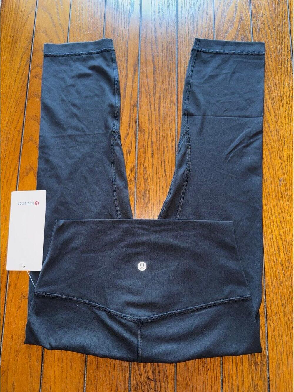 Lululemon Align High Rise 21” Black Size 6 NWT